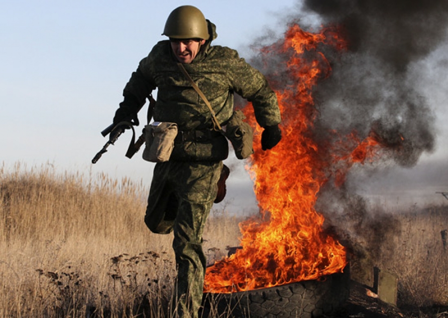 3 тыс солдат. Военнослужащие в экстремальных условиях. Психологическая подготовка военных. Боевые условия. Огненно штурмовая полоса.