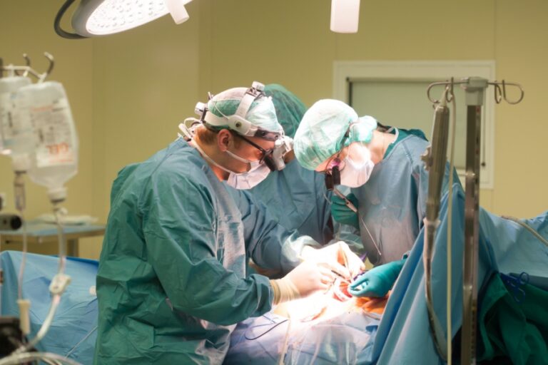 Астраханские кардиологи сделали уникальную операцию на сердце