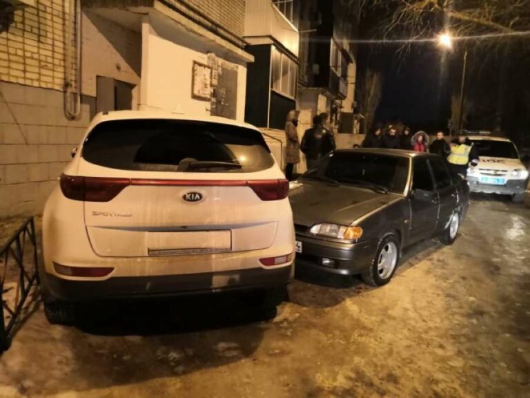 18-летняя волгоградка в пьяном виде угнала авто и устроила ДТП