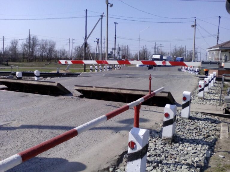 В Астраханской области посчитали количество ДТП на железнодорожных переездах