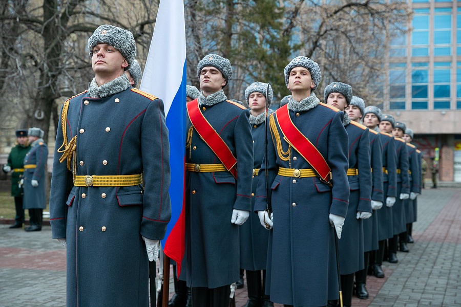 В Волгограде 23 февраля вспомнили павших бойцов