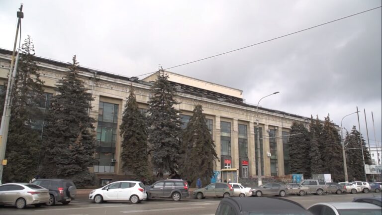 Дом офицеров в центре Волгограда снова вернулся к работе