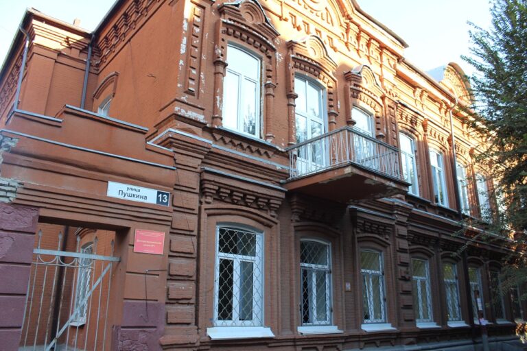 В центре Волгограда эвакуировали детскую музыкальную школу