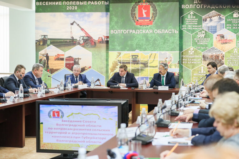 Губернатор заявил, что Волгоградская область обеспечена продовольствием и необходимыми ресурсами