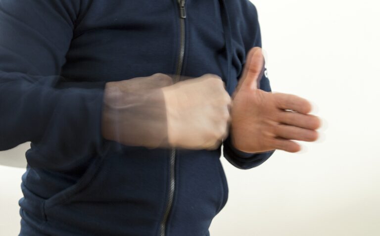 В Волжском огласили приговор Хамзату Куриеву, который оскорблял девушку в баре и сломал челюсть ее заступнику