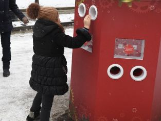Волгоградские родители выступили против автоматов со сладостями в школах
