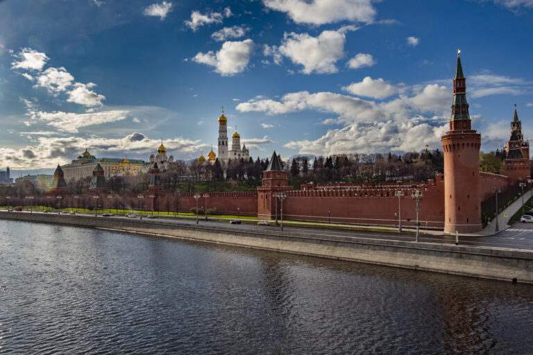 В Кремле рассказали, когда ожидают пик коронавируса в России