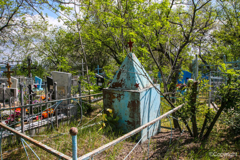 В Волжском не будут возить пассажиров на кладбище на Пасху и Красную горку