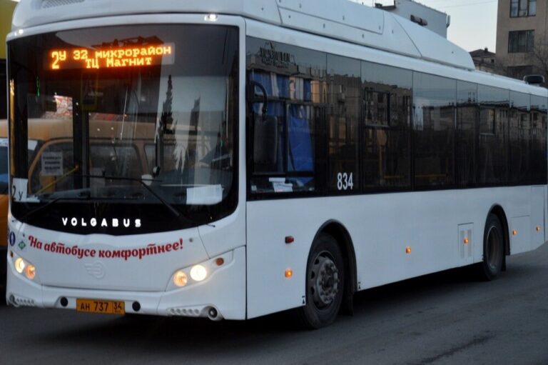 Автобусы и трамваи в Волжском с 14 мая работают по новому расписанию