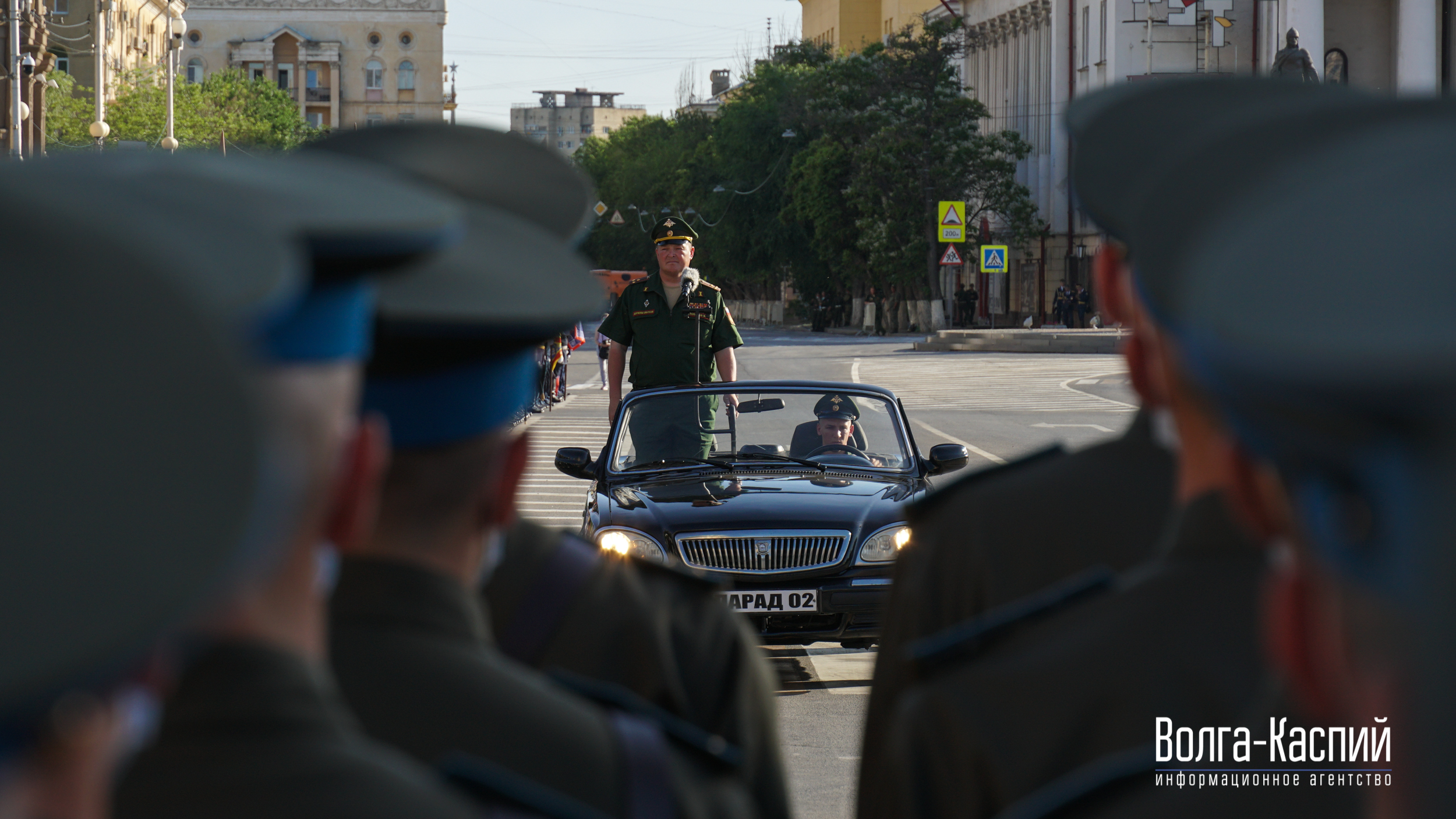В Волгограде ночью прошла репетиция военного парада