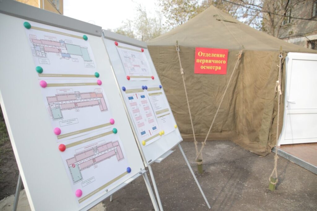 В Волгограде сворачивают армейские палатки с больничными койками