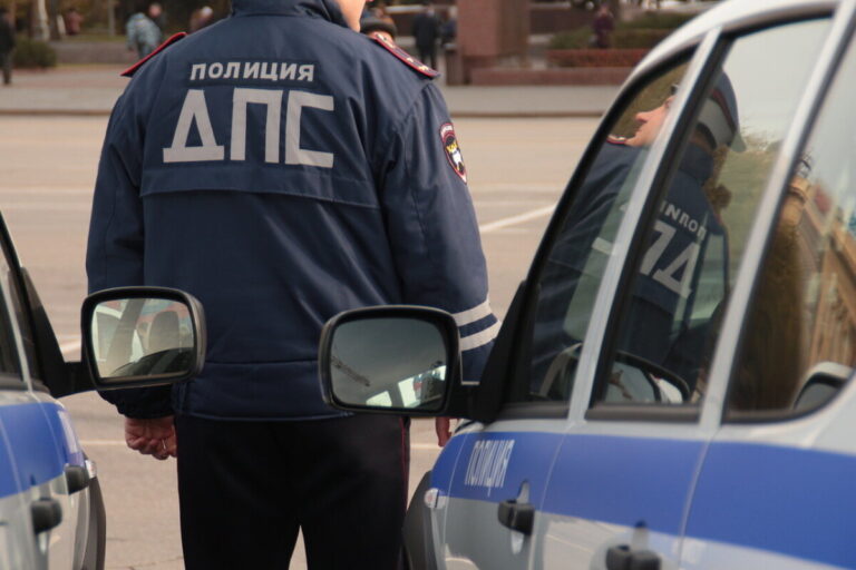 Волгоградская полиция ловит автомобилистов-курортников