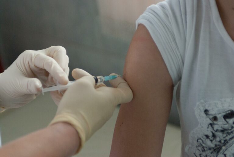 Более 265 тысяч жителей Волгоградской области сделали прививки от гриппа