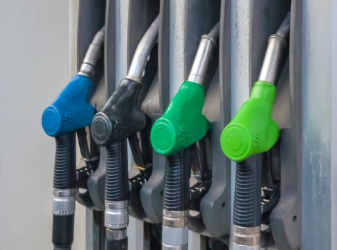 Эксперты сообщили о ценах на бензин в Волгограде, которые ниже, чем по ЮФО