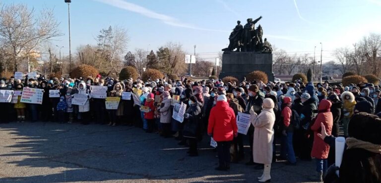 Сторонники местного времени в Волгограде провели массовую акцию