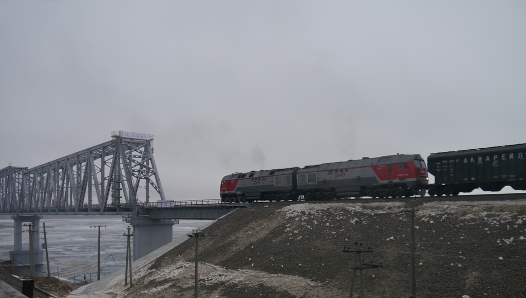 В   Волгоградской области открыли движение по новому мосту через реку Дон