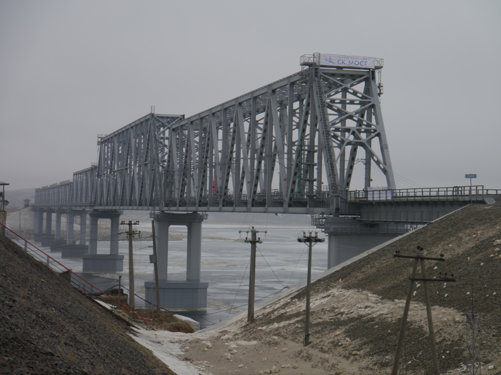 Мост через реку дон