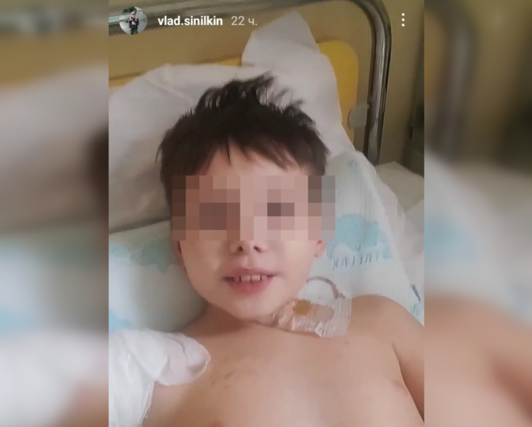 Лишившийся в аварии ног и руки 10-летний волгоградец осваивает профессию блогера
