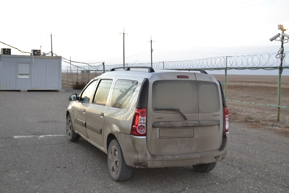 Приключения украденного в Санкт-Петербурге авто закончились на государственной границе в Волгоградской области