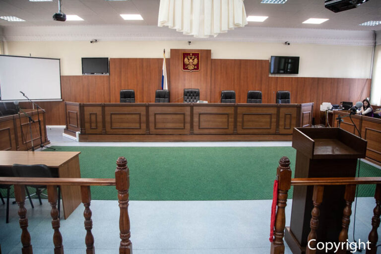 Адвокат из Волгограда благодаря взяткам оставил на свободе убийцу