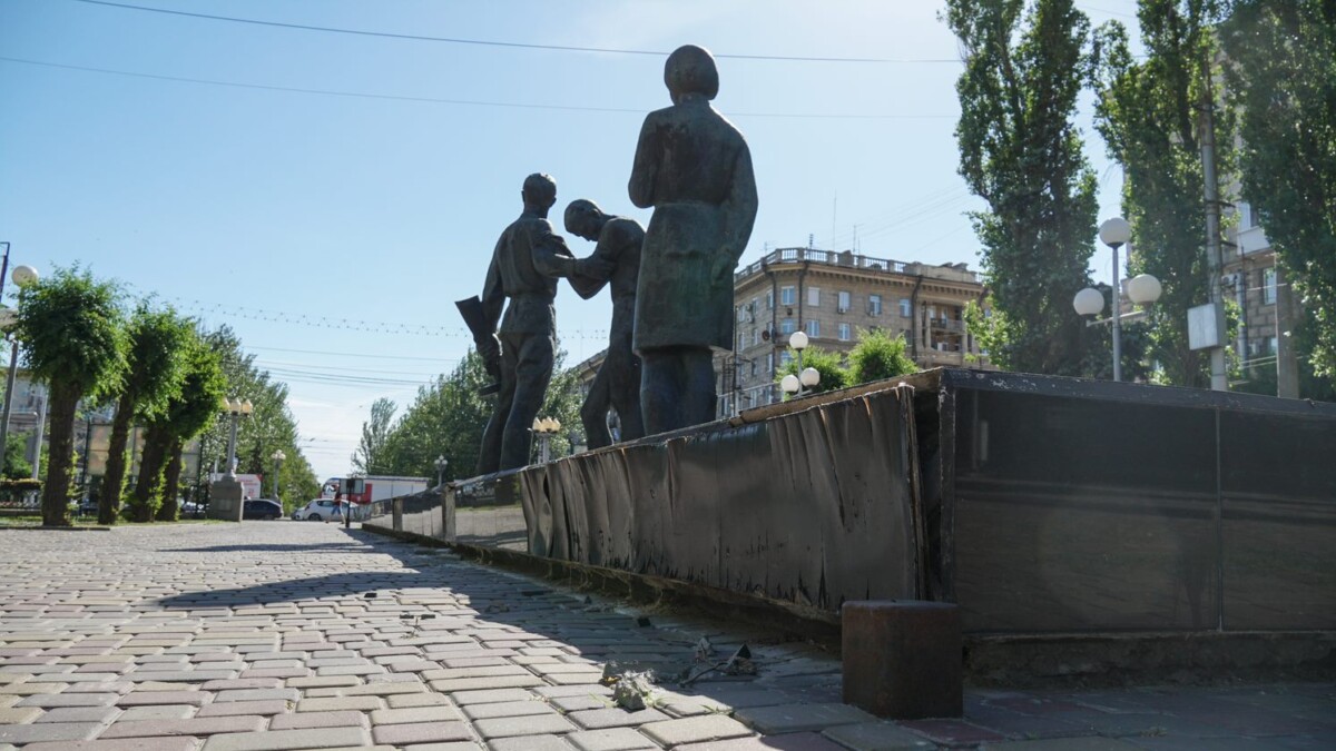 В Волгограде займутся спасением памятника комсомольцам-защитникам Сталинграда