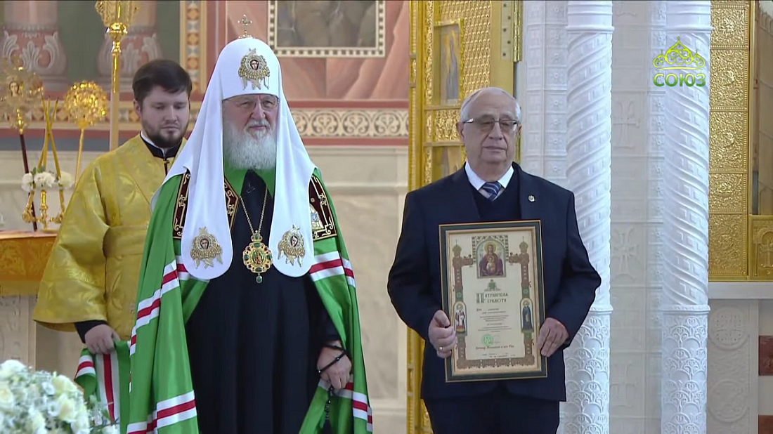 «Я помню этот город без признаков религиозности»: Патриарх Кирилл одарил Волгоград