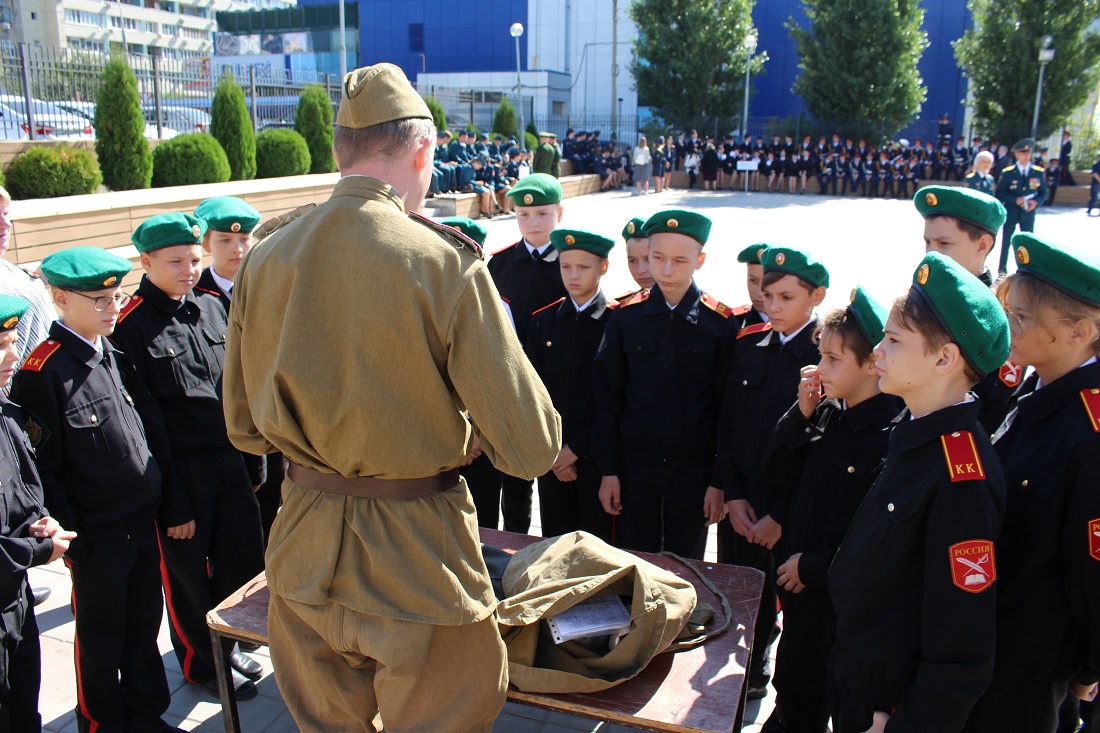 Генералы силовых структур дали урок кадетам Волгограда