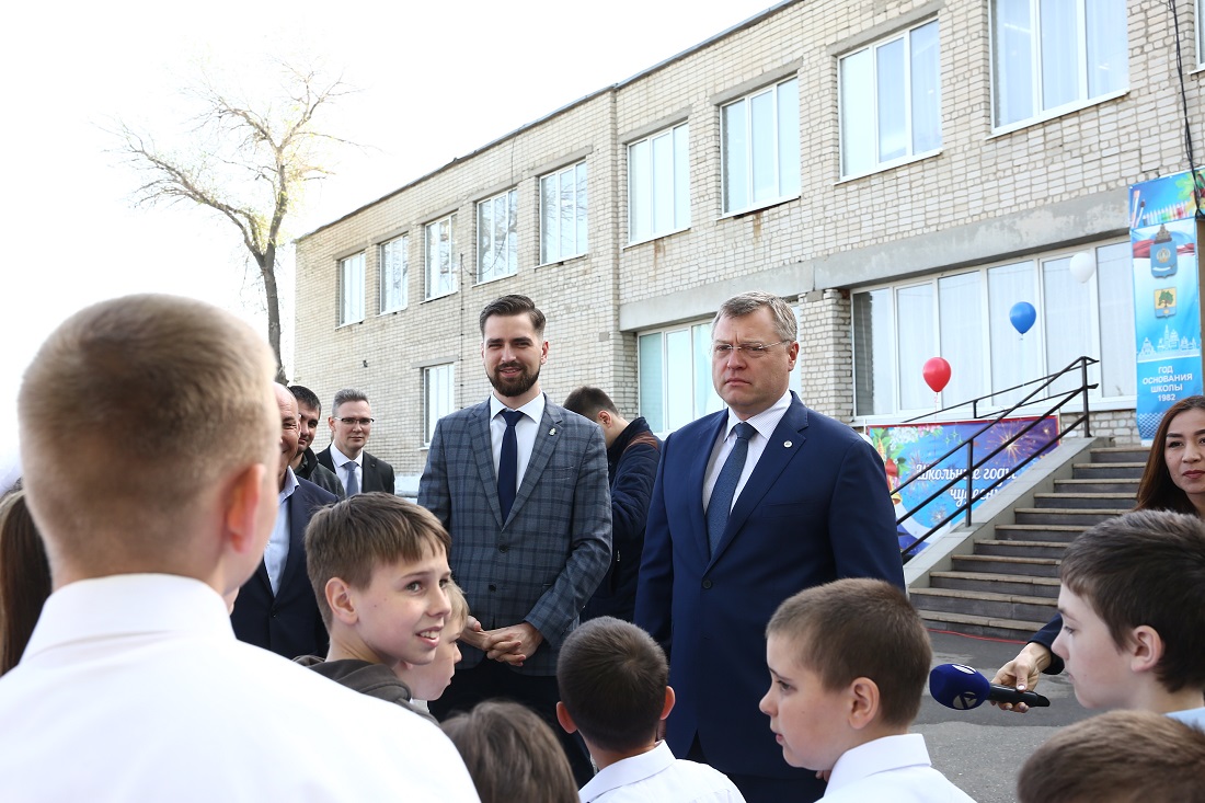 Астраханский губернатор зарядил детей патриотизмом