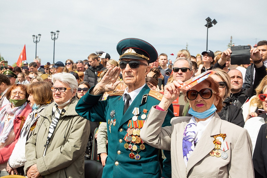 Волгоградцы встречают День Победы в доковидном масштабе
