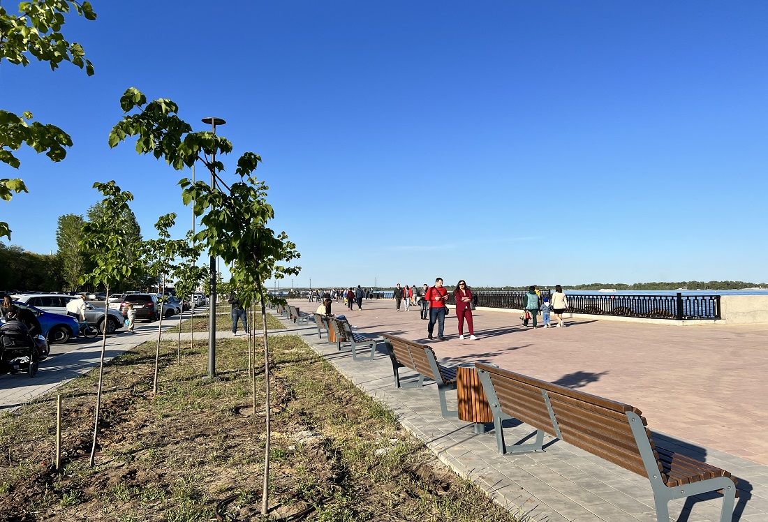 Жители Волгограда оценивают обновленный участок набережной
