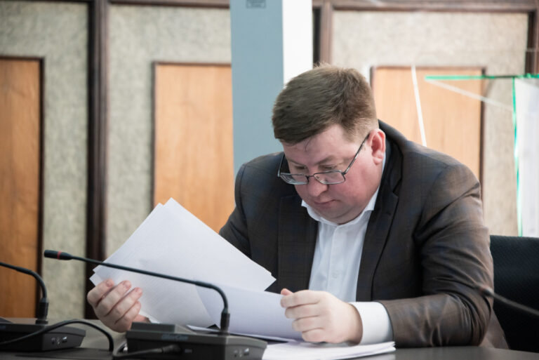 Сергей Смирнов покинул пост главы астраханской службы природопользования