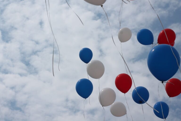200 лет токсичности: школы в Волгограде просят не запускать шары в небо
