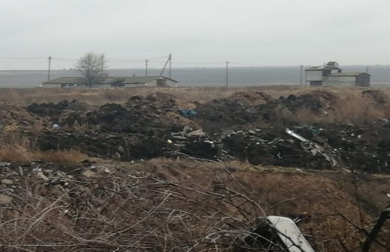 В Волгоградской области администрация утопила район в помойках