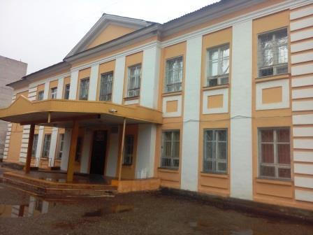Подрядчик из Волгограда приступит к ремонту 70-летней школы в Красноармейском районе