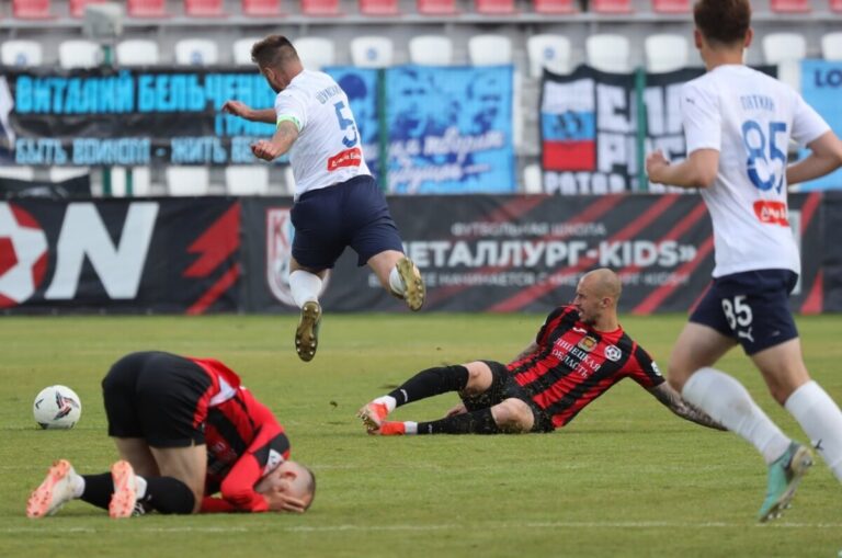 Футбольный клуб “Ротор” из Волгограда одержал третью победу подряд в национальном первенстве