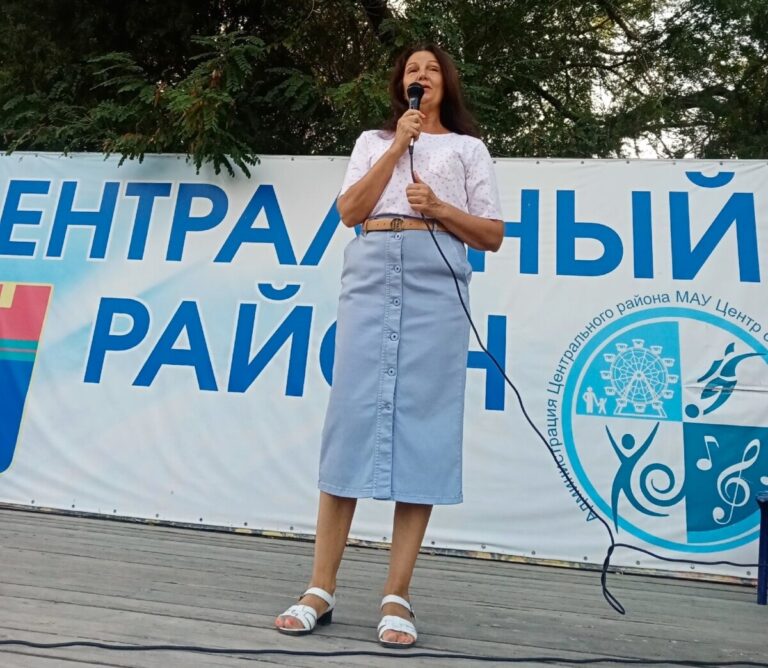 В Комсомольском саду возобновят проект «Свободный микрофон»