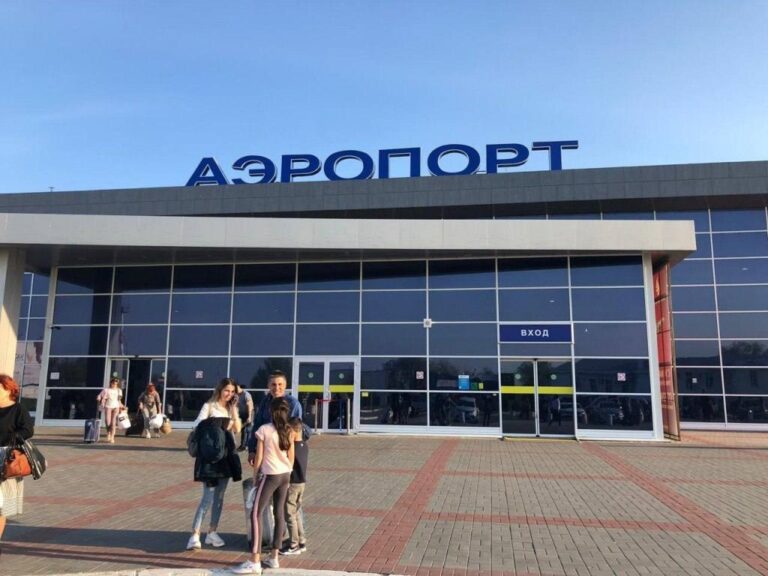 Аэропорт Астрахани увеличил объём авиаперевозок в Сочи