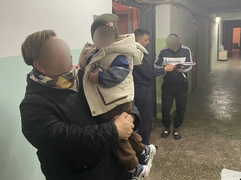 Приставы вернули двухлетнего ребёнка под контроль  органов опеки