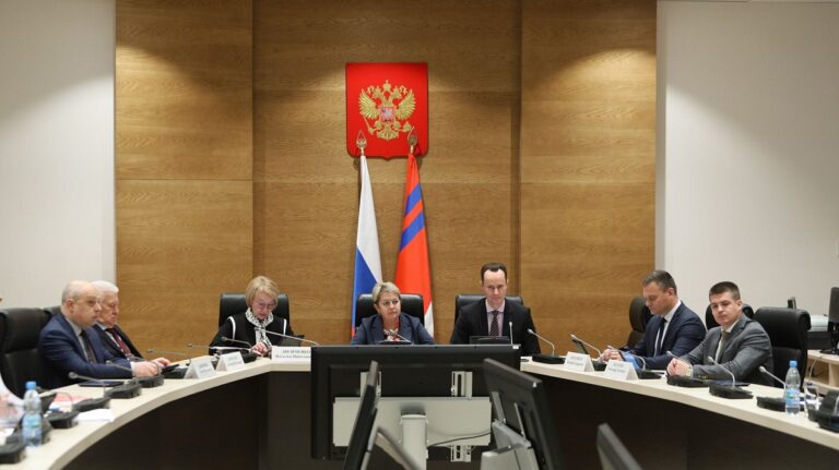 В Волгограде поддержаны законопроекты о финансировании областного здравоохранения