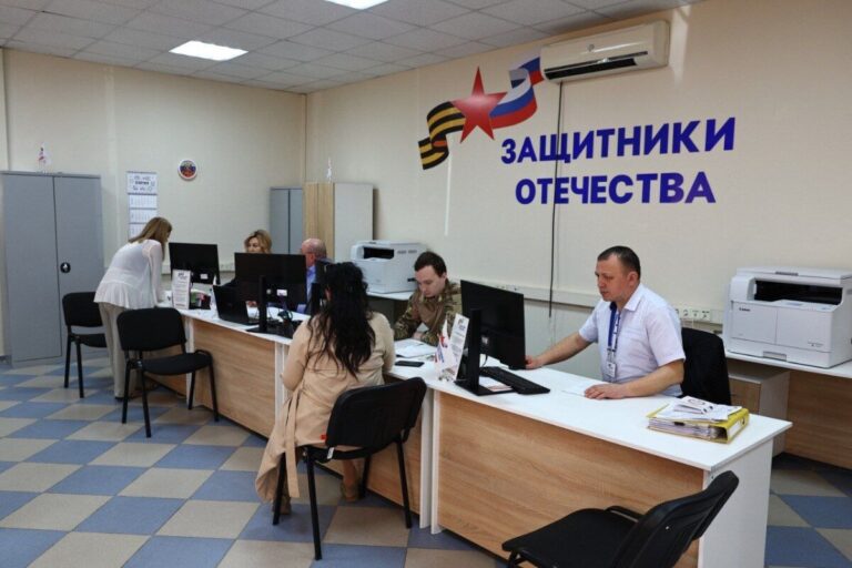 Филиал фонда «Защитники Отечества» помог более 7 тысячам астраханцев