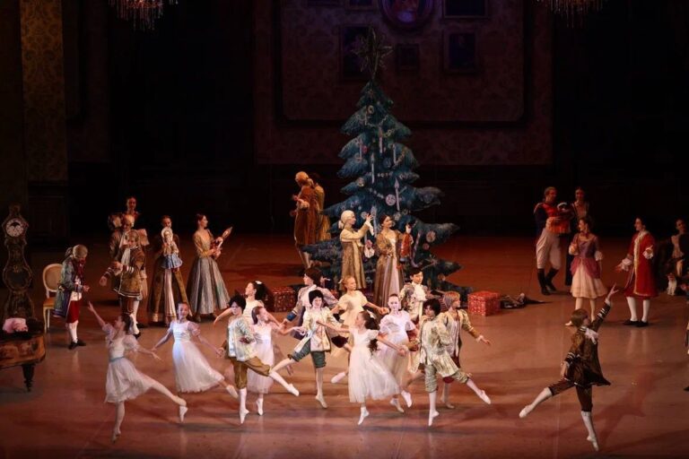 Показ «Щелкунчика» для семей участников СВО сотоялся в Астрахани