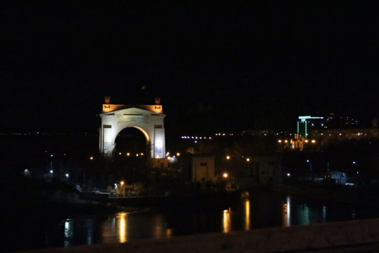 Террористическая атака дронов в Волгограде: повреждено остекление многоэтажек