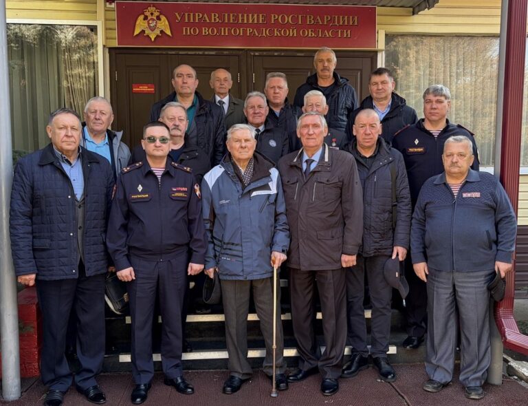 В Волгограде росгвардейцы чествовали ветеранов службы