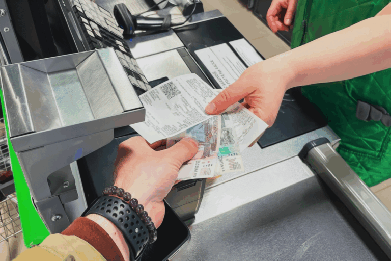 В Волгоградской области сервис «наличные на кассе» стал в 1,5 раза популярнее