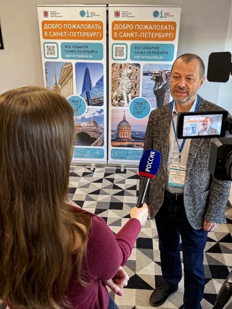 Санкт-Петербург представил свои новинки в Астрахани