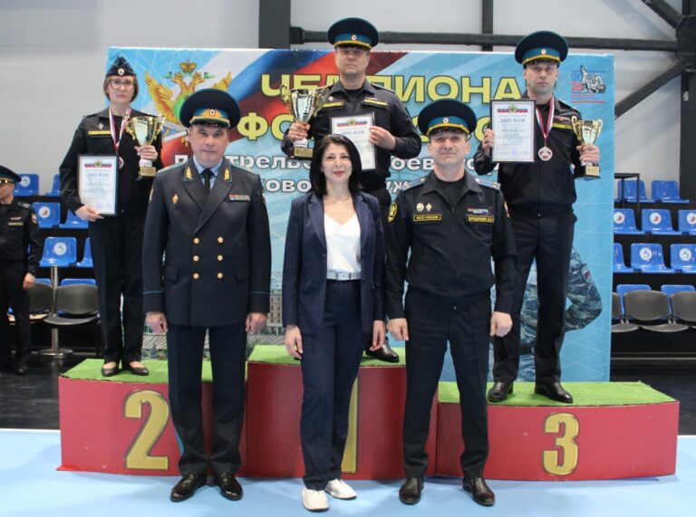 Огневой рубеж: в Волгограде чествовали лучших стрелков ФССП