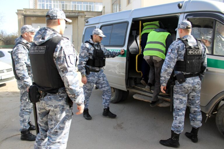 Волгоградские приставы выдворили из страны более 250 иностранных граждан