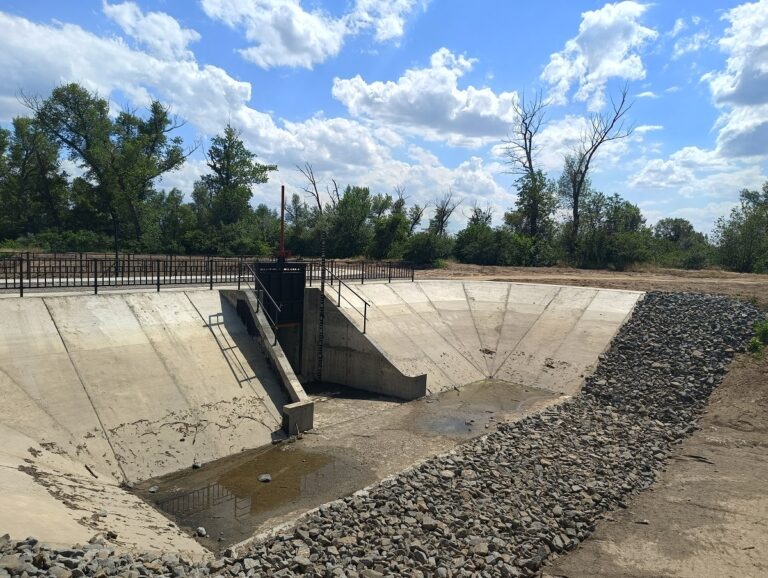 В Волго-Ахтубинской пойме построено новое водопропускное сооружение