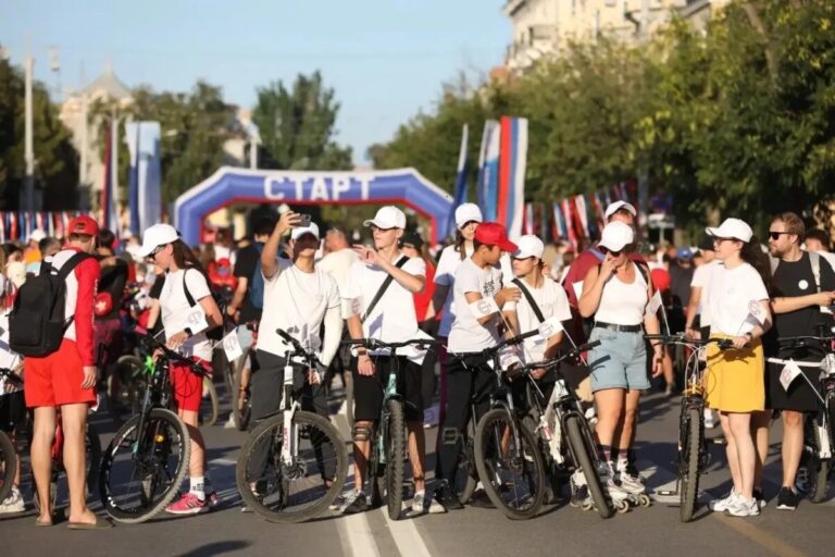 Более 4500 человек собрал велопарад в Астрахани